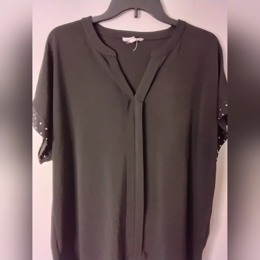 Black Boxy Short Sleeve Blouse